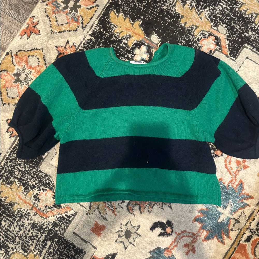 Old Navy cropped puff sleeve sweater